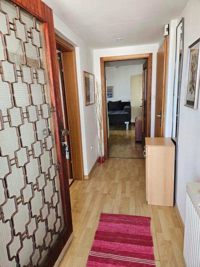 Apartments With Swimming Pool 9X4M Selce Exterior foto