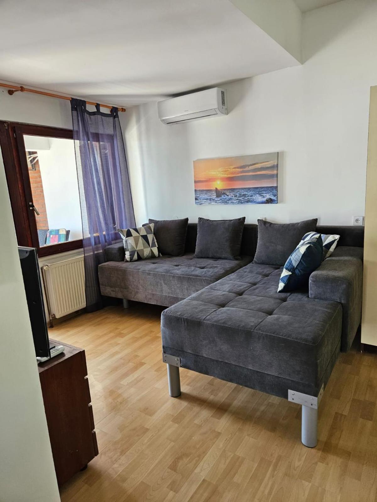 Apartments With Swimming Pool 9X4M Selce Exterior foto